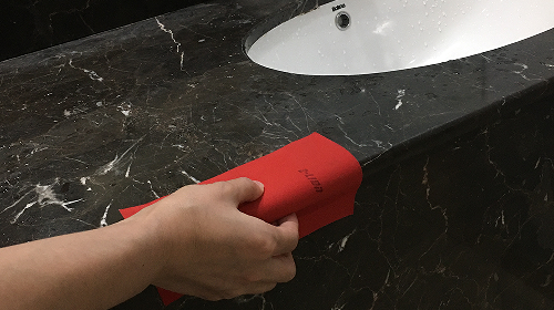 ¿Qué tipo de papel de lija usas en los azulejos?