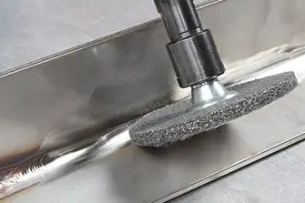 ¿Por qué necesitamos eliminar las rebabas de las piezas de trabajo?